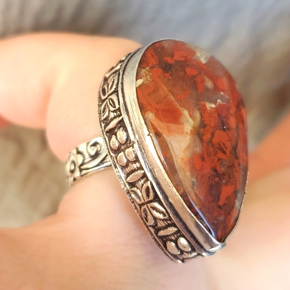 New Seam Agate Silver Statement Ring. - Picture 3 of 16